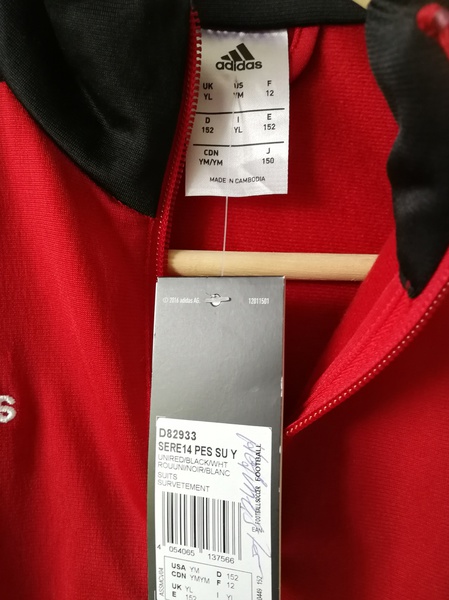 Neuwertige Trainingsjacke