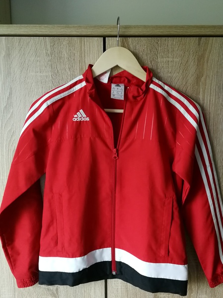 Fast neuwertige Trainingsjacke