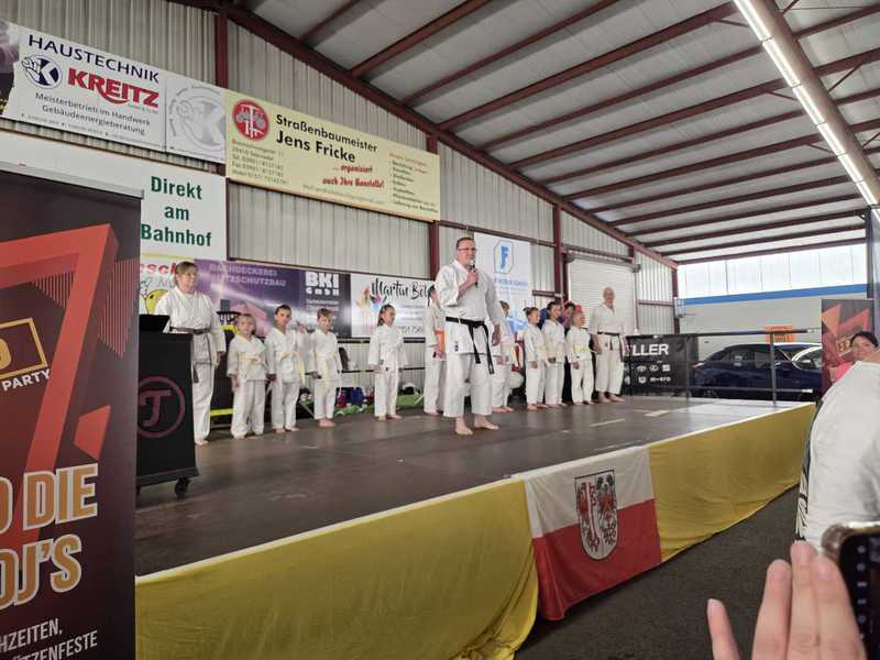 Vorführung des Dojo auf der Gesundheitsmesse